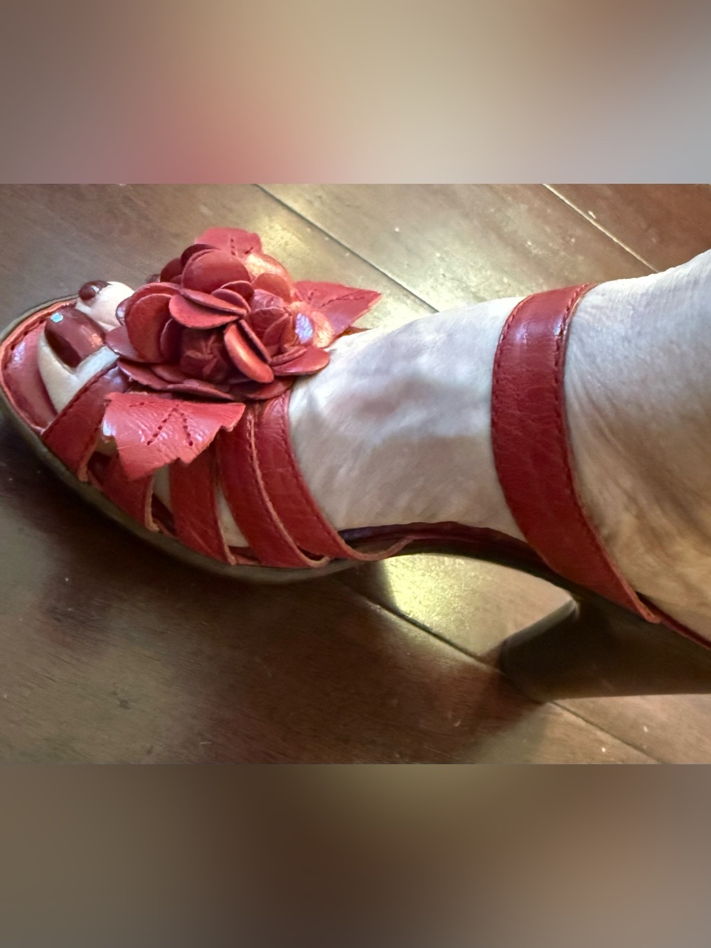Born Women's Red Floral Leather slip on ankle strap heels - Picture 2 of 10